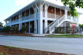 Отель Topsail Shores Inn  Снидс Ферри